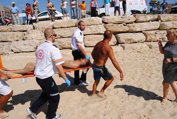 بالصور: من جديد - غرق شاب من القدس على شاطئ ناخوم جولدمان بمدينة يافا 